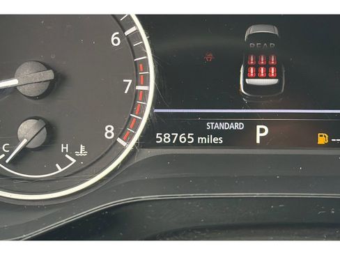 Used 2024 Nissan Pathfinder SV FWD image 31