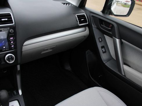 Used 2018 Subaru Forester 2.5i Premium image 17