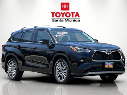 New 2025 Toyota Highlander Platinum