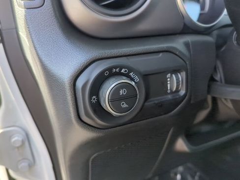 Used 2023 Jeep Gladiator Willys image 26