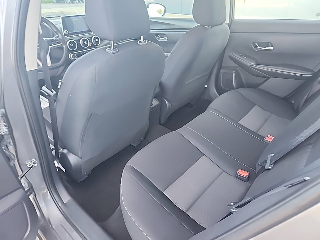 Certified 2023 Nissan Sentra SV FWD image 24