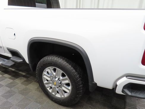 Used 2024 Chevrolet Silverado 2500 High Country image 49