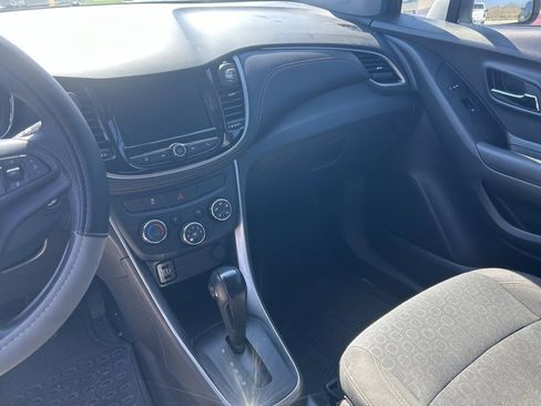 Used 2021 Chevrolet Trax LS w/ Tint and Cruise Package image 6