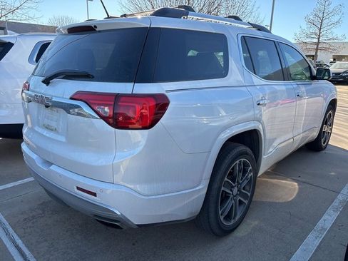 Used 2017 GMC Acadia Denali w/ Technology Package image 4