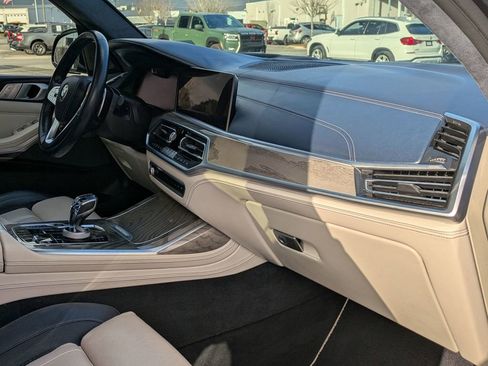 Used 2019 BMW X7 xDrive50i w/ Executive Package image 34