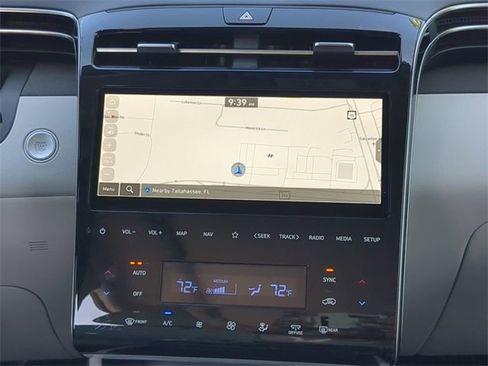 New 2024 Hyundai Tucson Limited image 18