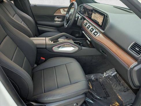 Used 2025 Mercedes-Benz GLE 450e 4MATIC image 21
