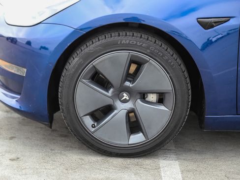 Used 2022 Tesla Model 3 RWD image 10
