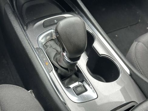 Used 2023 Chevrolet Malibu LT FWD image 29