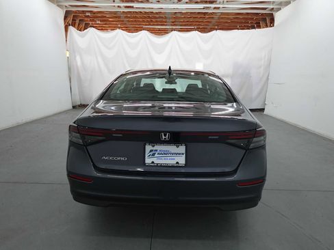 Used 2023 Honda Accord EX image 6