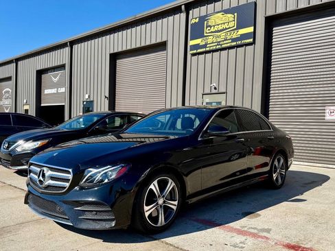 Used 2017 Mercedes-Benz E 300 E 300 4dr Sedan image 2