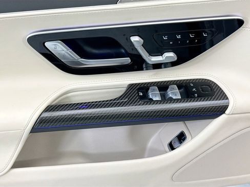 Used 2022 Mercedes-Benz SL 55 AMG 4MATIC image 29