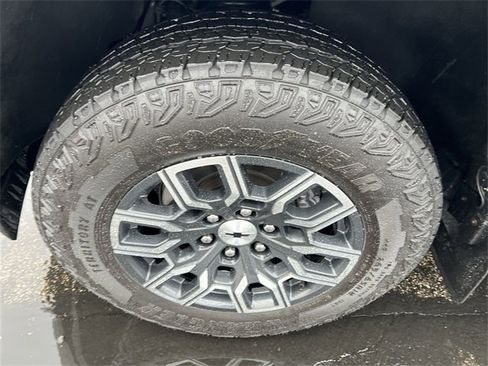 Certified 2023 Chevrolet Colorado Z71 w/ Z71 Convenience Package 2 image 18