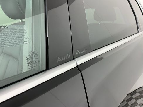 Used 2025 Audi Q5 Premium Plus w/ Premium Plus image 5