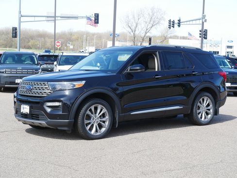 Used 2020 Ford Explorer Limited AWD/4WD image 2