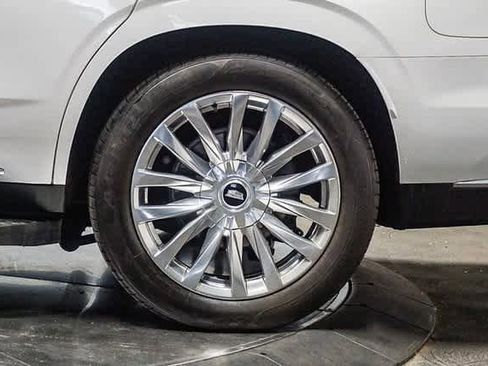 Used 2021 Cadillac Escalade Premium Luxury image 10