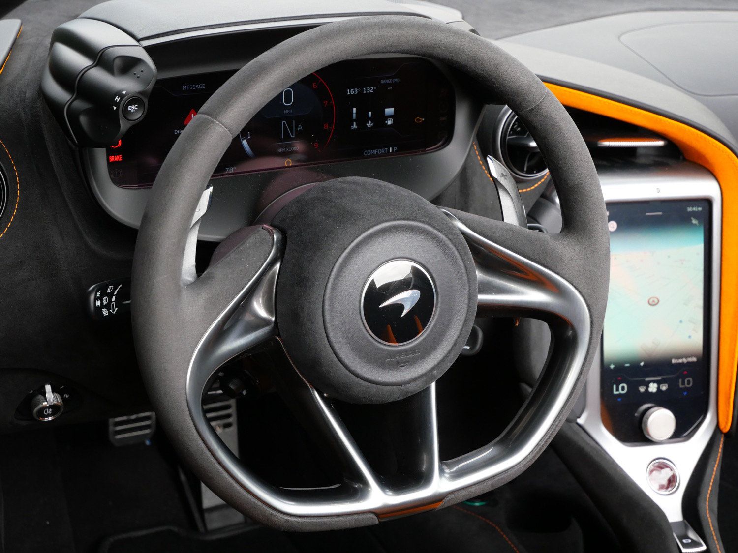 Used 2024 McLaren 750S Spider RWD image 9