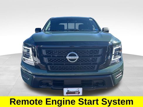 Used 2024 Nissan Titan SV w/ SV Bronze Edition Package image 9