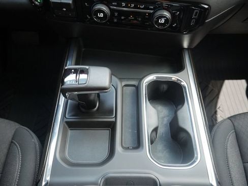 Used 2024 Chevrolet Silverado 1500 LT Trail Boss w/ Convenience Package II AWD/4WD image 27