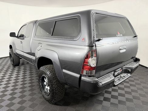 Used 2011 Toyota Tacoma 4x4 Access Cab w/ SR5 Pkg #2 image 13