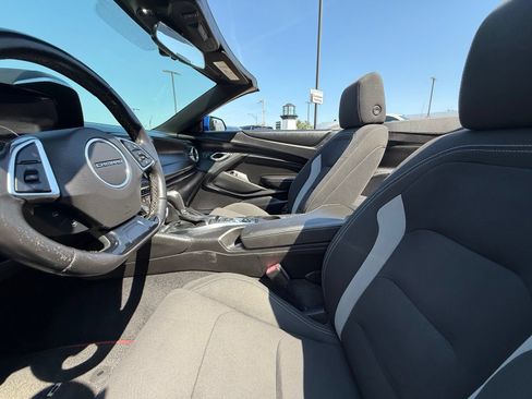 Used 2018 Chevrolet Camaro LT RWD image 28