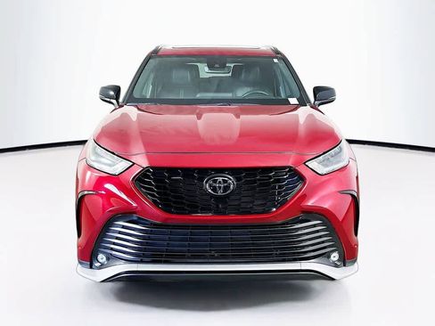 Used 2022 Toyota Highlander XSE image 6