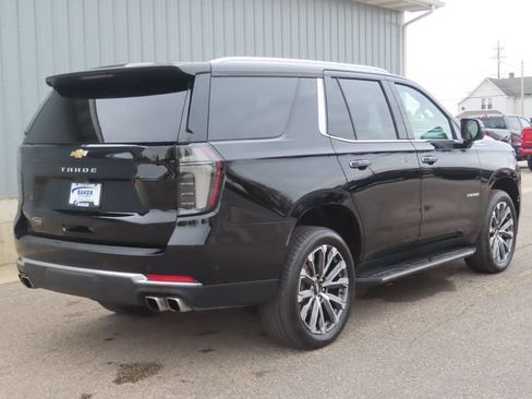 Used 2026 Chevrolet Tahoe High Country AWD/4WD image 3