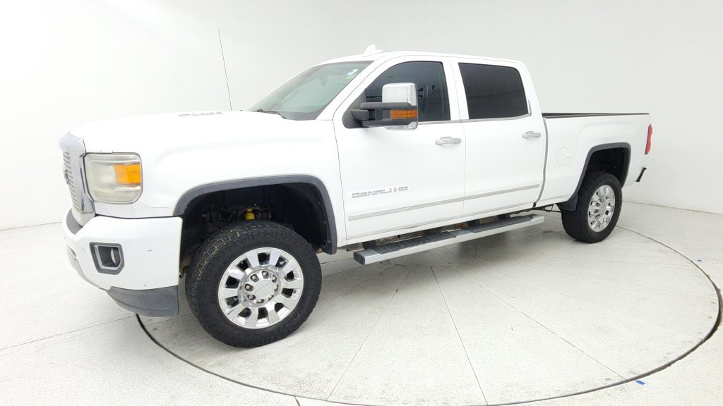 Used 2015 GMC Sierra 2500 Denali w/ Duramax Plus Package AWD/4WD image 3