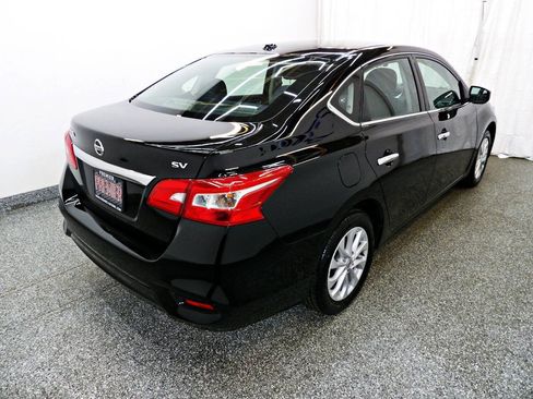 Used 2019 Nissan Sentra SV FWD image 6