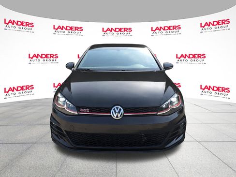 Used 2019 Volkswagen Golf 4-Door FWD image 2