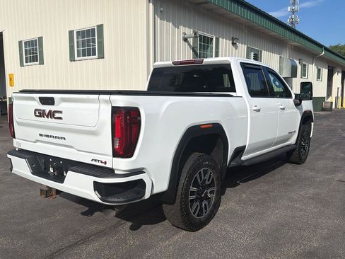 Certified 2022 GMC Sierra 2500 AT4 AWD/4WD image 5