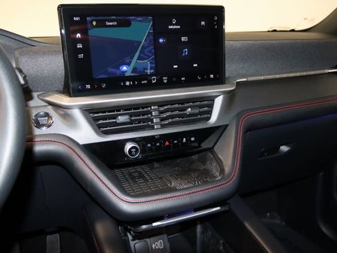 Used 2025 Ford Explorer ST-Line w/ Premium Package image 41