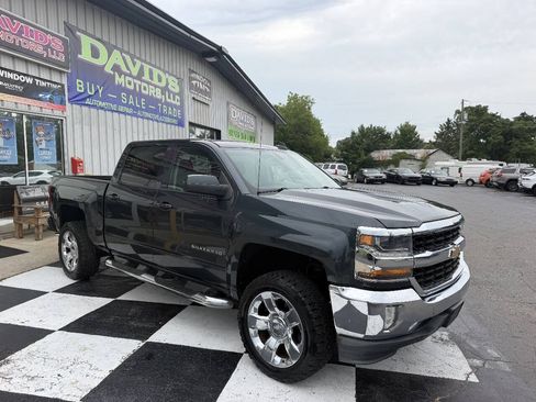 Used 2017 Chevrolet Silverado 1500 LT w/ All Star Edition RWD image 4