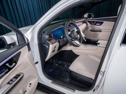 New 2026 Mercedes-Benz GLC 300 4MATIC image 10
