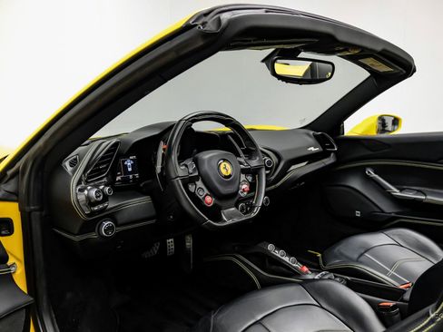 Used 2017 Ferrari 488 Spider image 59