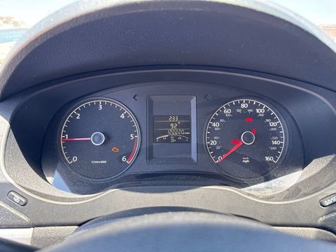 Used 2011 Volkswagen Jetta TDI FWD image 10