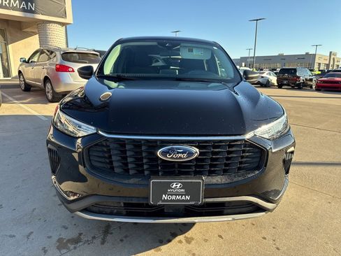 Used 2024 Ford Escape Active image 2