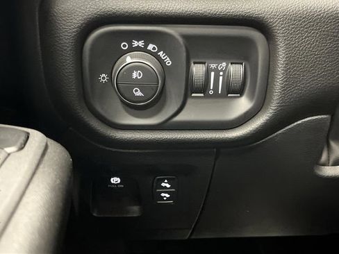 Used 2025 RAM 1500 Big Horn image 26