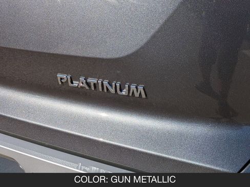 New 2025 Nissan Pathfinder Platinum image 12