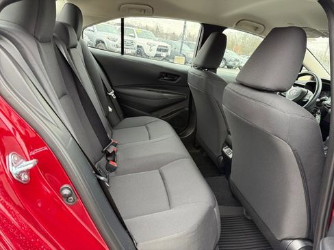 Used 2025 Toyota Corolla LE image 16
