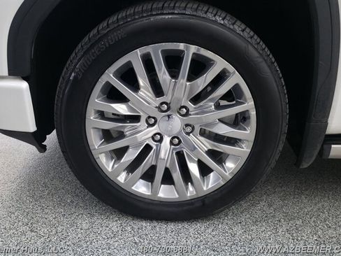 Used 2019 GMC Sierra 1500 Denali w/ Denali Ultimate Package AWD/4WD image 18