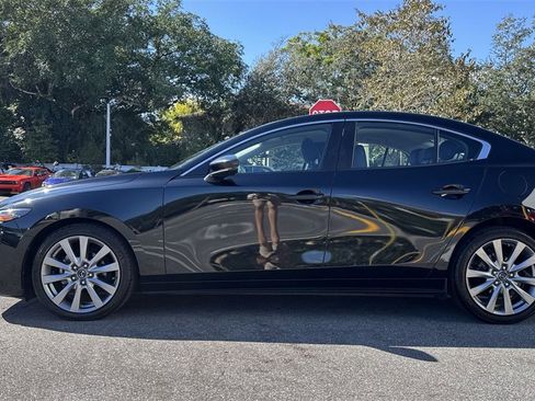 Used 2020 MAZDA MAZDA3 Sedan w/ Preferred Package image 28