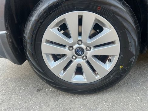 Used 2017 Subaru Outback 2.5i Premium image 22
