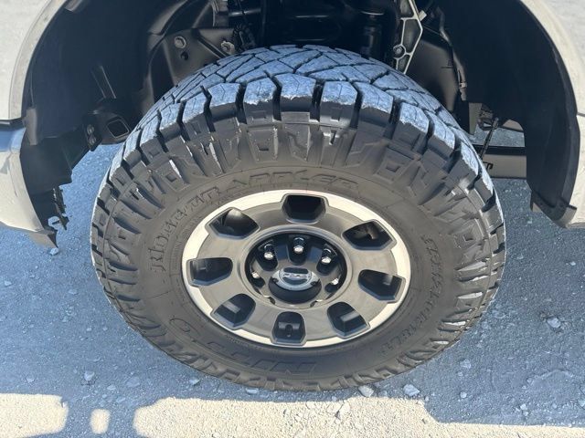 Used 2024 Ford F250 Platinum w/ Tremor Off-Road Package AWD/4WD image 33