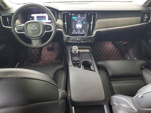 Used 2022 Volvo S90 B6 Inscription w/ Advanced Package AWD/4WD image 17