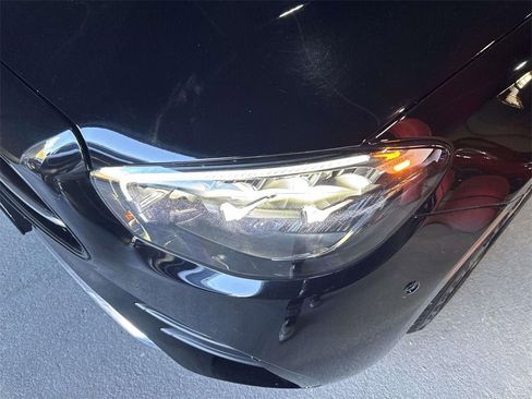 Used 2022 Mercedes-Benz E 350 4MATIC Sedan image 8