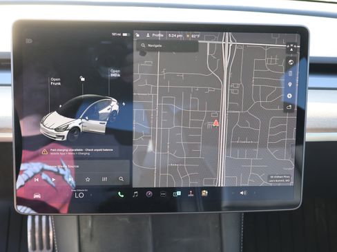 Used 2021 Tesla Model 3 Long Range AWD/4WD image 23