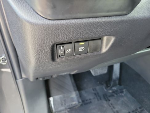 Certified 2025 Toyota RAV4 LE FWD image 25