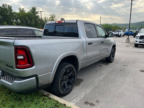 Used 2025 RAM 1500 Big Horn AWD/4WD image 4