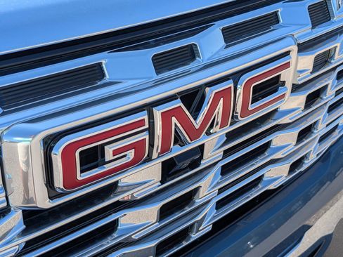 New 2026 GMC Terrain Denali image 5